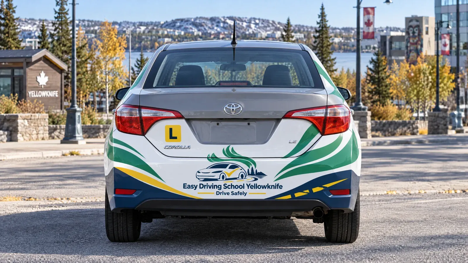 Voiture-école Easy Driving School, vue arrière